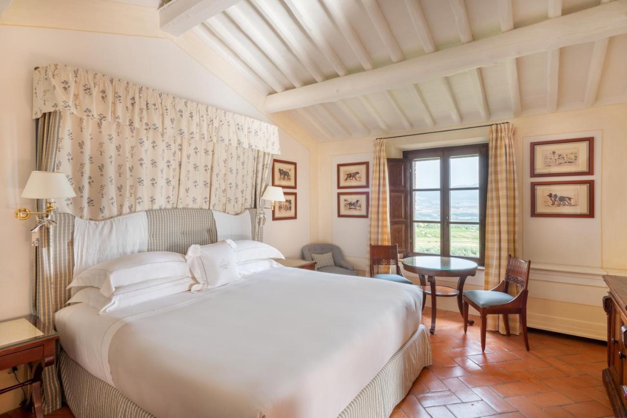 Castello Banfi - Il Borgo - Relais Et Chateaux Poggio alle Mura Exteriör bild
