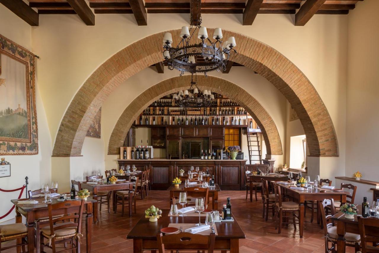 Castello Banfi - Il Borgo - Relais Et Chateaux Poggio alle Mura Exteriör bild