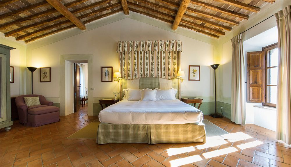 Castello Banfi - Il Borgo - Relais Et Chateaux Poggio alle Mura Exteriör bild