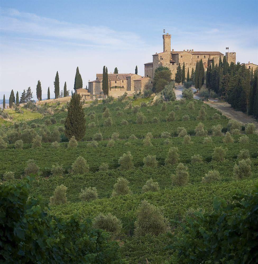 Castello Banfi - Il Borgo - Relais Et Chateaux Poggio alle Mura Exteriör bild