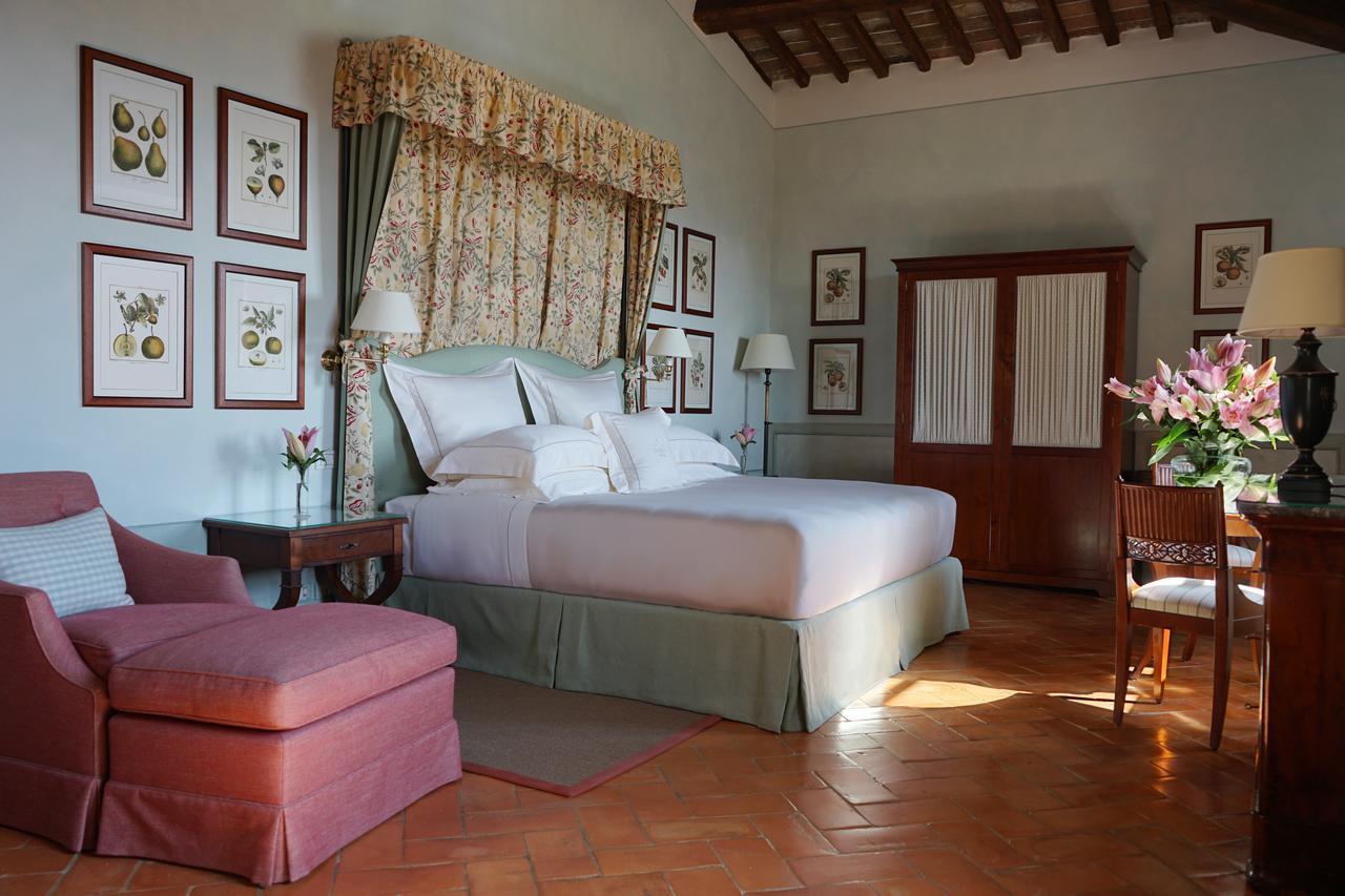 Castello Banfi - Il Borgo - Relais Et Chateaux Poggio alle Mura Exteriör bild