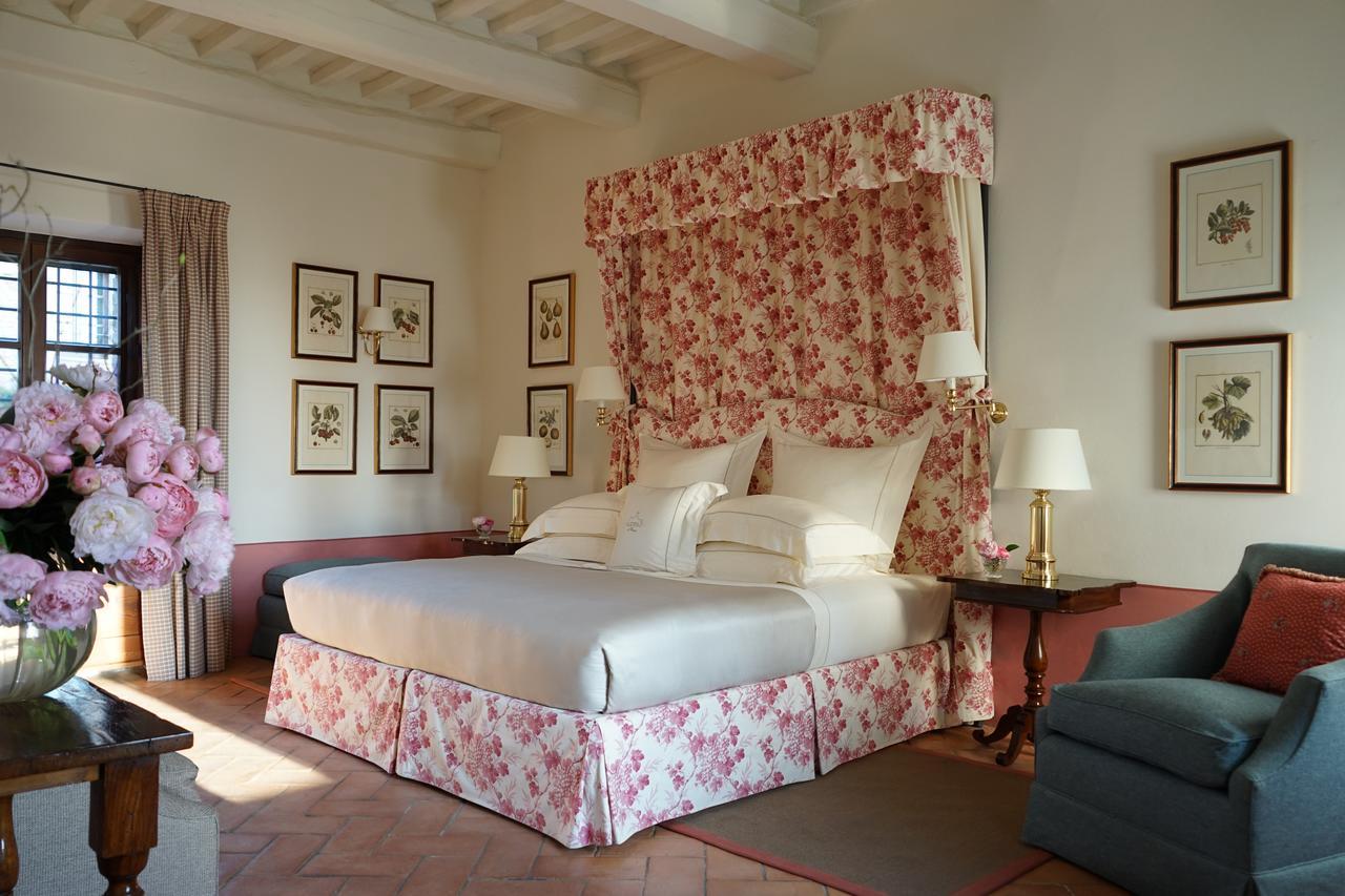 Castello Banfi - Il Borgo - Relais Et Chateaux Poggio alle Mura Exteriör bild