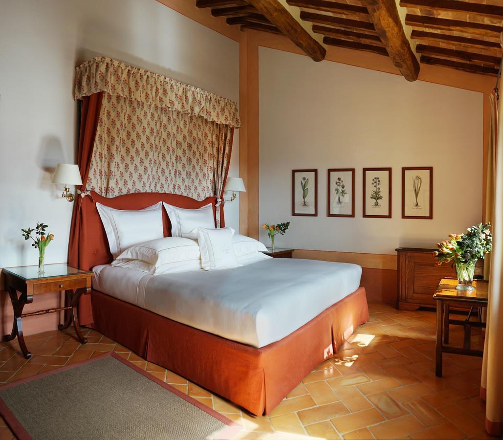 Castello Banfi - Il Borgo - Relais Et Chateaux Poggio alle Mura Exteriör bild